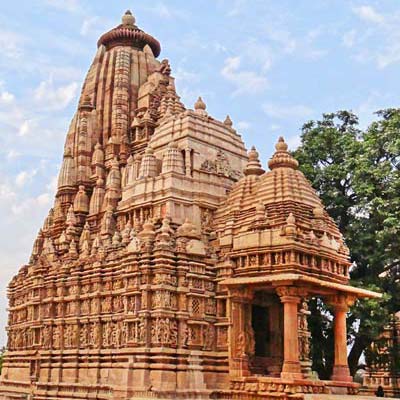 Golden Triangle Tour with Khajuraho & Varanasi